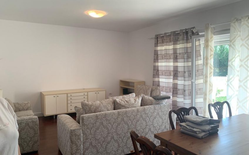 2 bedroom apartment with garden access – for rent