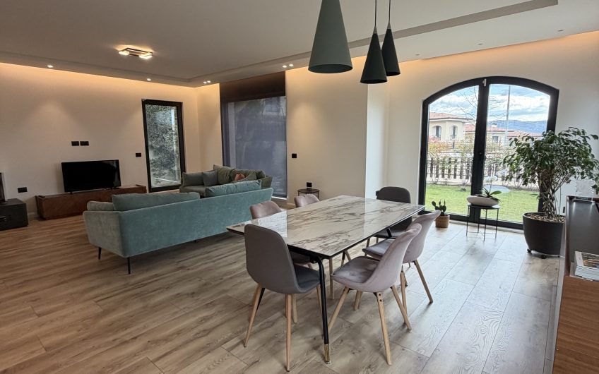 New opportunity for rent 4 bedroom villa modern furnished.