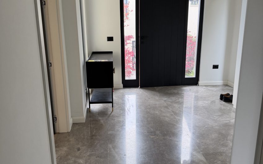 New opportunity for rent 4 bedroom villa modern furnished.