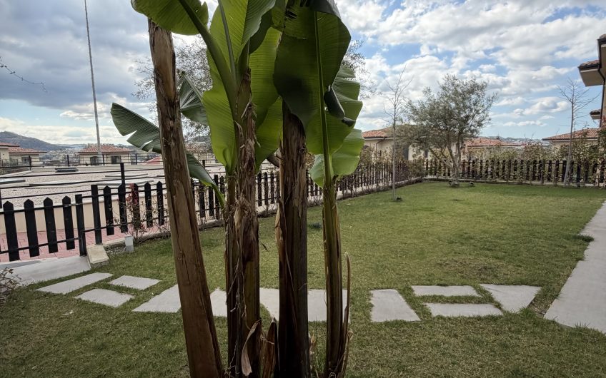 New opportunity for rent 4 bedroom villa modern furnished.