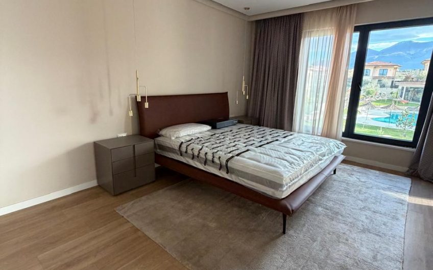 5 bedrooms Residence for rent