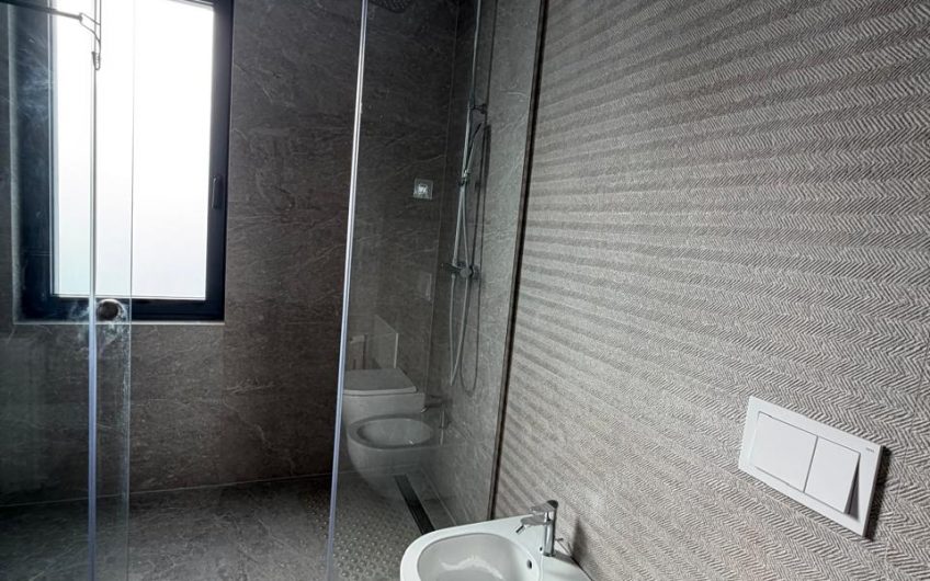 5 bedrooms Residence for rent