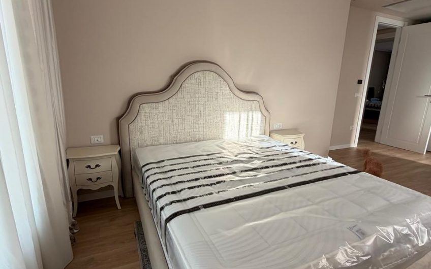 5 bedrooms Residence for rent