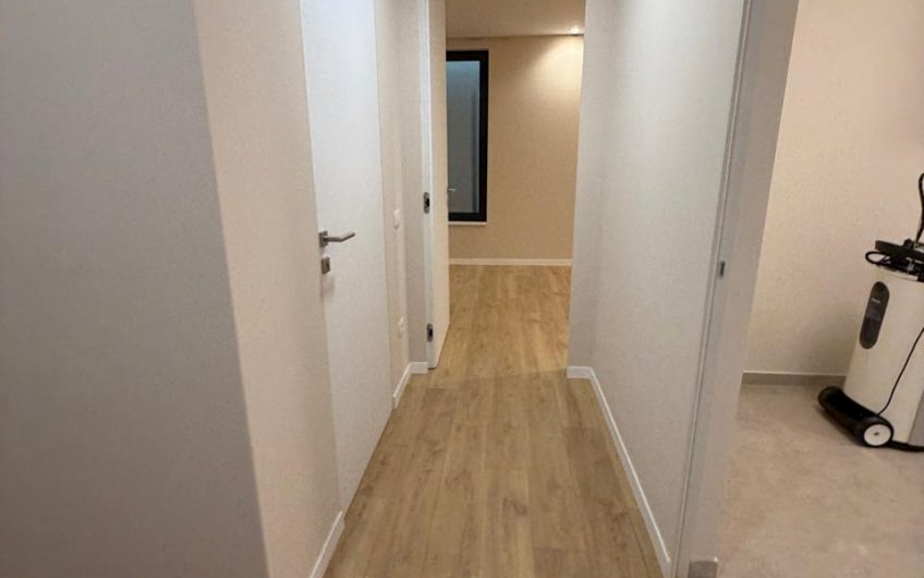 5 bedrooms Residence for rent