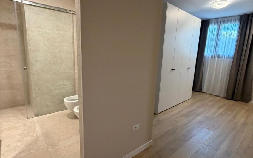 5 bedrooms Residence for rent