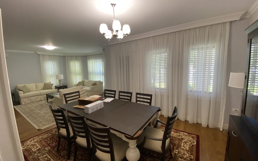 4 bedroom vila for rent