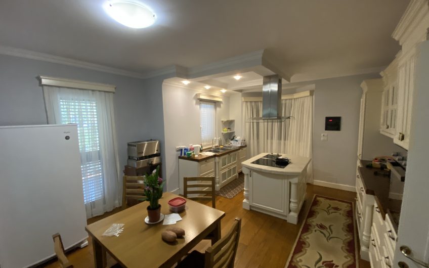4 bedroom vila for rent
